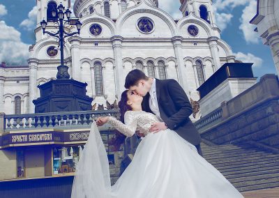 Cathedral of Christ the Saviour - Moscow, Russia. храм христа спасителя, свадьба, невеста, wedding